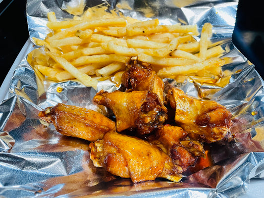 6 piece wing and fries/ drink